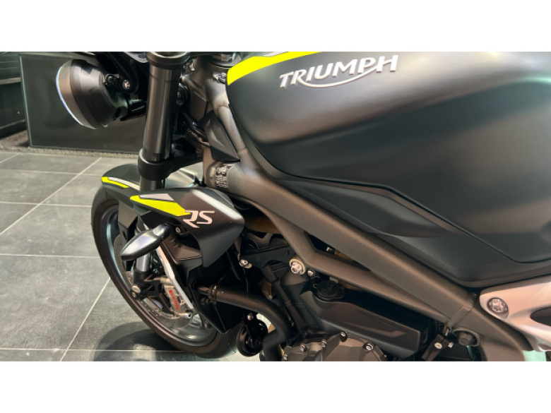 Triumph Street Triple RS (19MY)